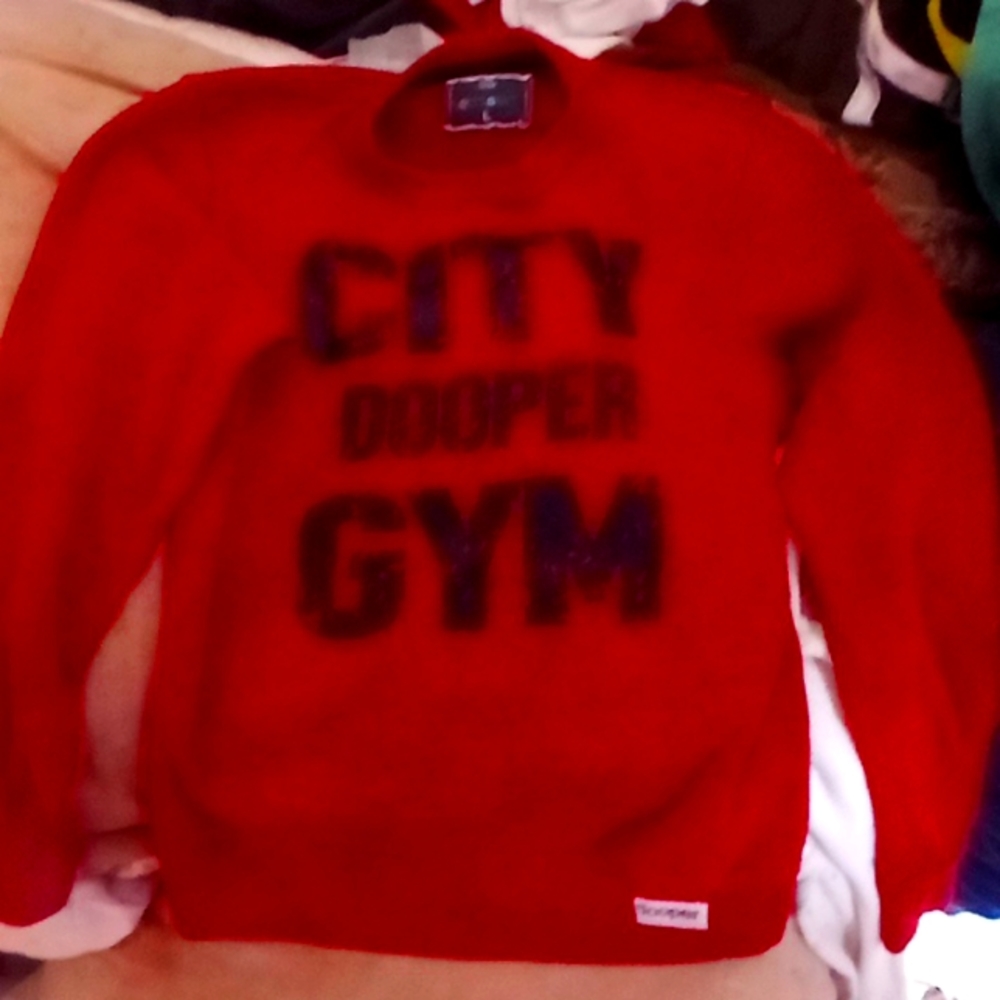 Lightly used Dooper red city gym sweatshirt,Size Large,Retails for $45.